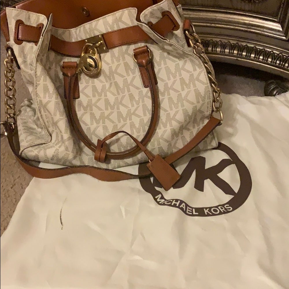 Michael Kors Hamilton - Picture 4 of 4